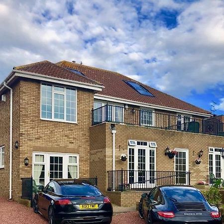 Westlea Guest House Alnmouth Exterior photo